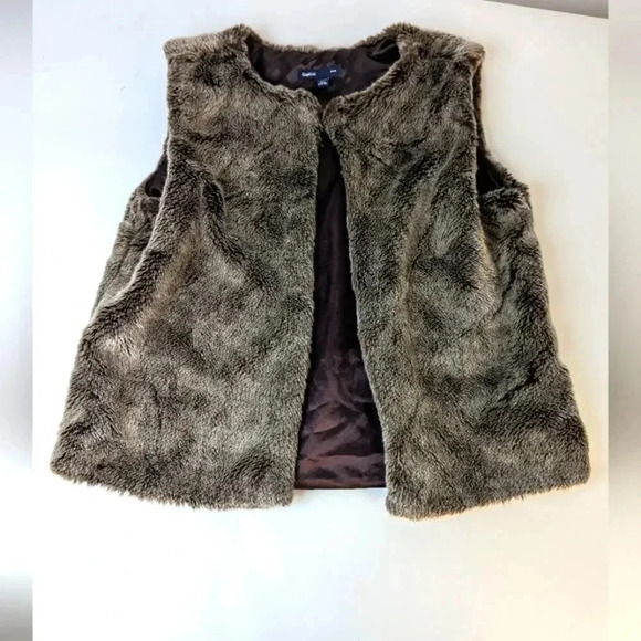 GapKids Faux Fur Vest - XXL - Picture 1 of 4